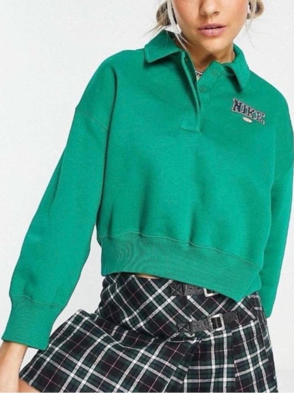Nike Crop Sweater